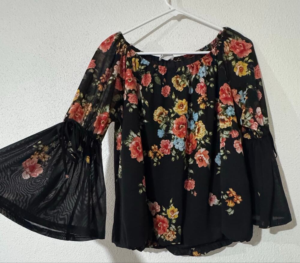 Floral Off the Shoulder Blouse Black Chiffon Dramatic Bell Sleeve Size XL Chic